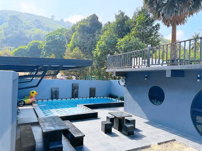 Villa with hot tub, BBQ & private pool in Khanom