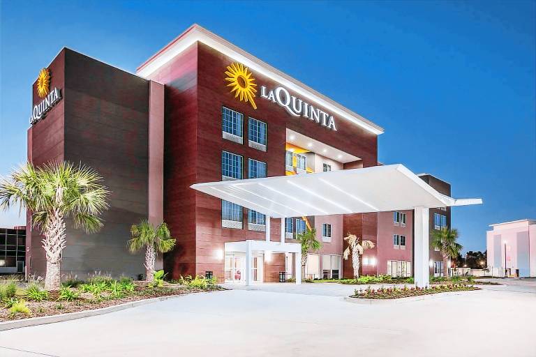 La Quinta Inn & Suites by Wyndham Baton Rouge - Port Allen — photo 2