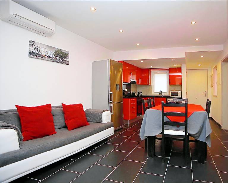 Fully equipped charming rental apartment with garden, barbecue & patio | Beach nearby | Dogs allowed in Albufeira