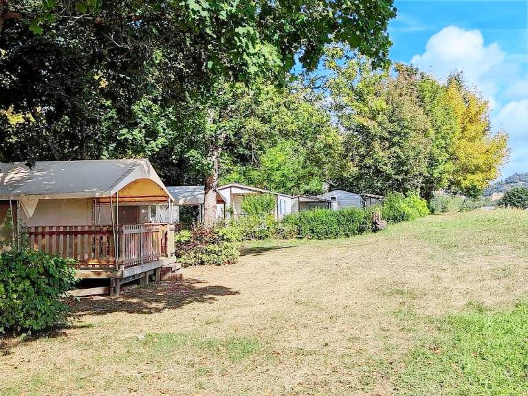 Mobile home with heated pool & terrace — photo 2