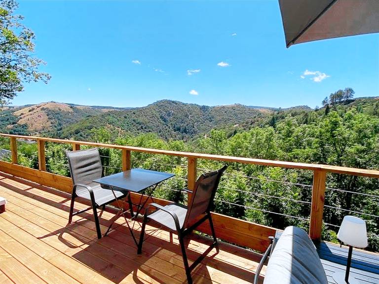 Child-friendly nice vacation home with grill, terrace & yard | Pet-friendly — photo 3