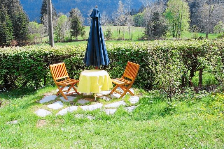 Vacation home with barbeque & garden | Pets allowed — photo 4