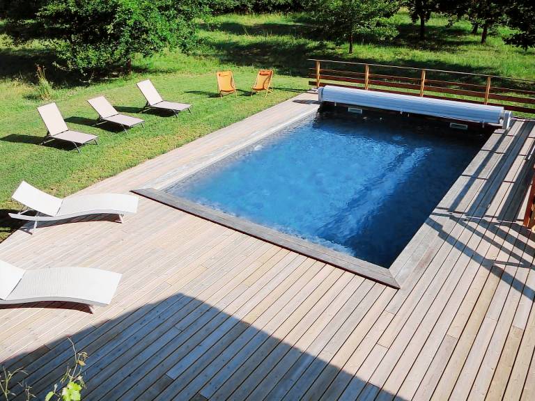 Gite with private pool, patio & yard — photo 5