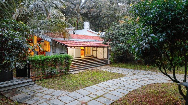 Villa with pool & BBQ | Pet-friendly in Anekal