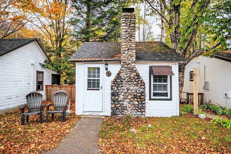 Cabin Lincoln