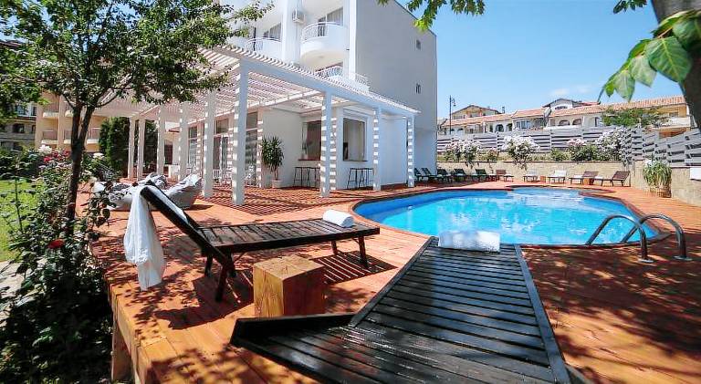 The Mint Villa - Saint Vlas — photo 2