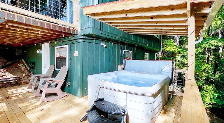 Vacation home with jacuzzi | Pet-friendly — photo 5