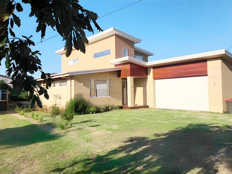 200 m&sup2; Ferienhaus