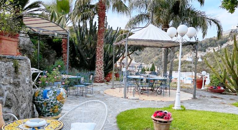 Esclusiva Luxury Villa con giardino in Casamicciola Terme