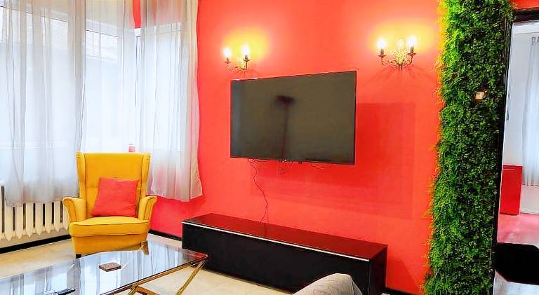 Charming rental apartment | Next to Vitosha Boulevard | Pets allowed — photo 2