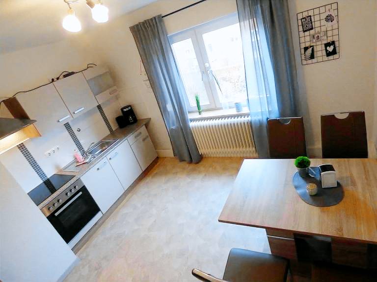 Rental apartment with garden — photo 4