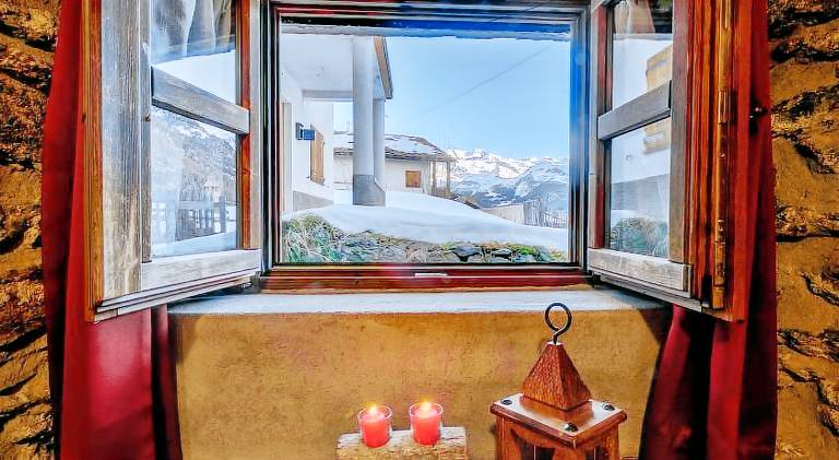 Holiday apartment with 1 room for 4 persons in Ayas