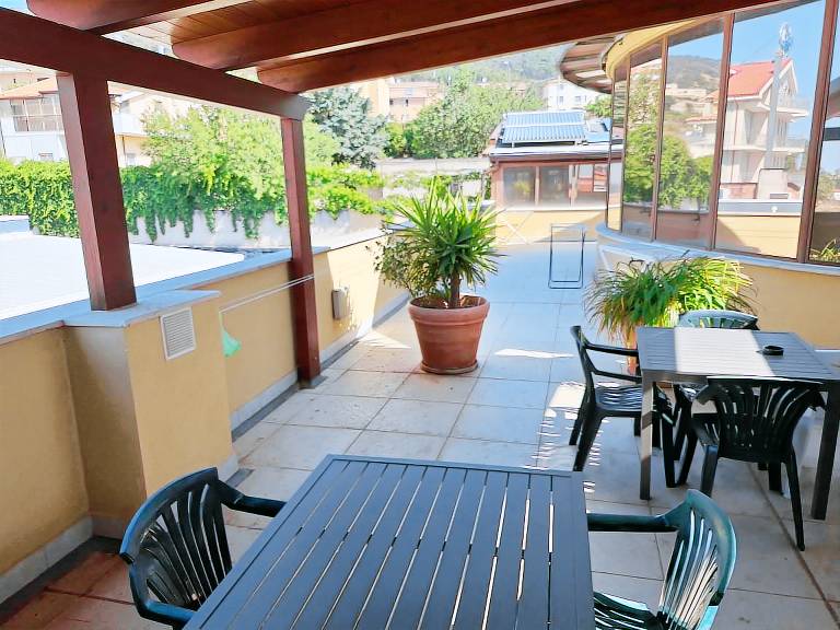 Rental apartment with patio | Pets allowed — photo 4