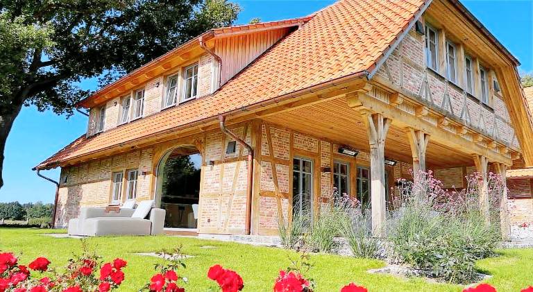 Villa with sauna, barbeque & terrace in Timmendorfer Strand