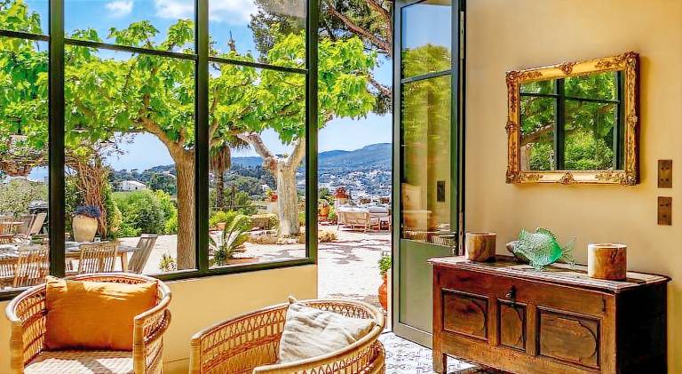 Villa with patio, barbeque & private pool | Suitable for remote work — photo 3