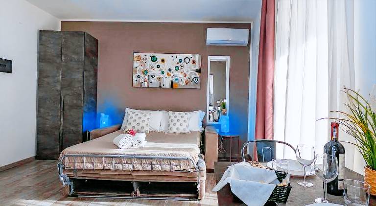 Hotel apartments Crisvan — photo 2