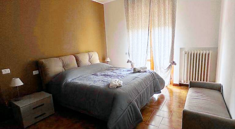 Rental apartment with 3 rooms for 5 persons — photo 2