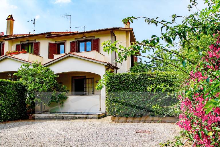 Villa Pescia Romana