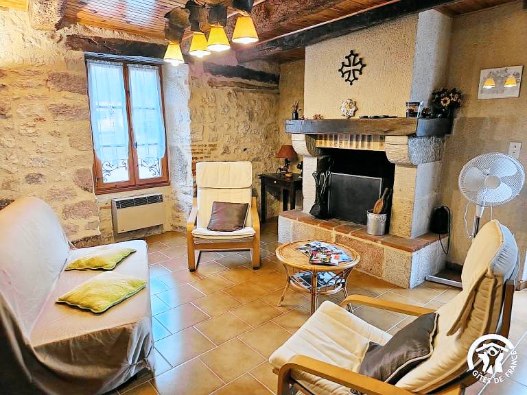 Fully equipped gite with yard, barbeque & terrace | Pets allowed — photo 3