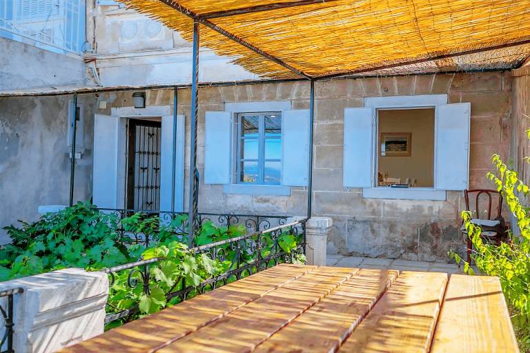 Holiday home with sea view and air conditioning — photo 4