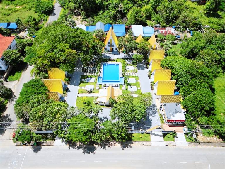 Golden Kep Beach Resort in Kep