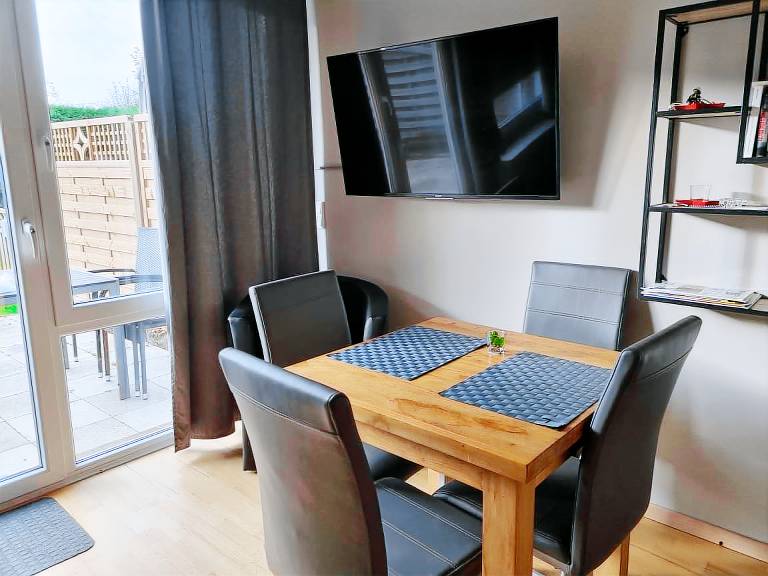 Rental apartment with grill, yard & patio | Garden view | Pet-friendly — photo 3