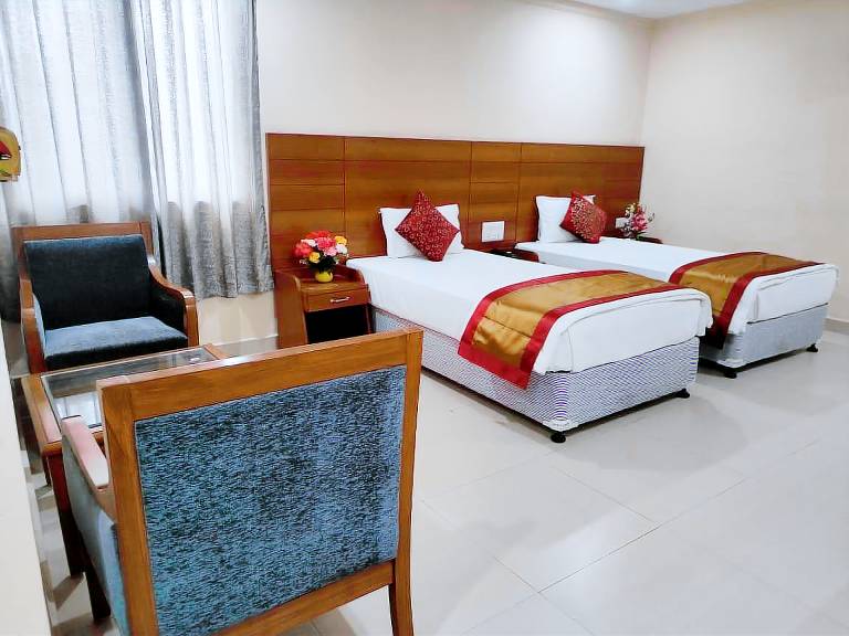 Royal Sujata Inn Hotel - 100 Mtr. from Mahabodhi Temple — photo 2