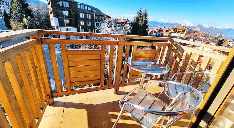 Holiday apartment with patio — photo 4