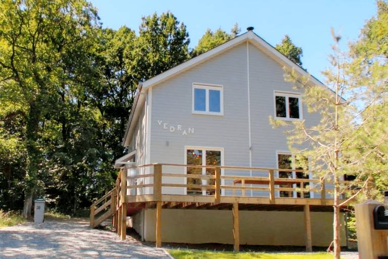 Vacation home with terrace, sauna & yard — photo 2