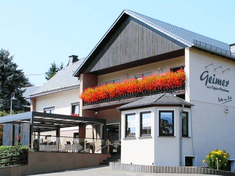 House  Plütscheid
