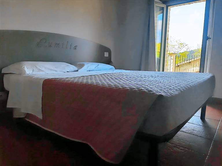 Agriturismo Antica corte: Lunilia camera matrimoniale con balcone — photo 3