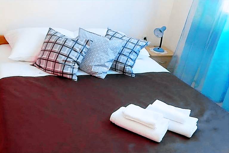 Charming rental apartment with yard, barbeque & terrace | Sea view | Pet-friendly — photo 5