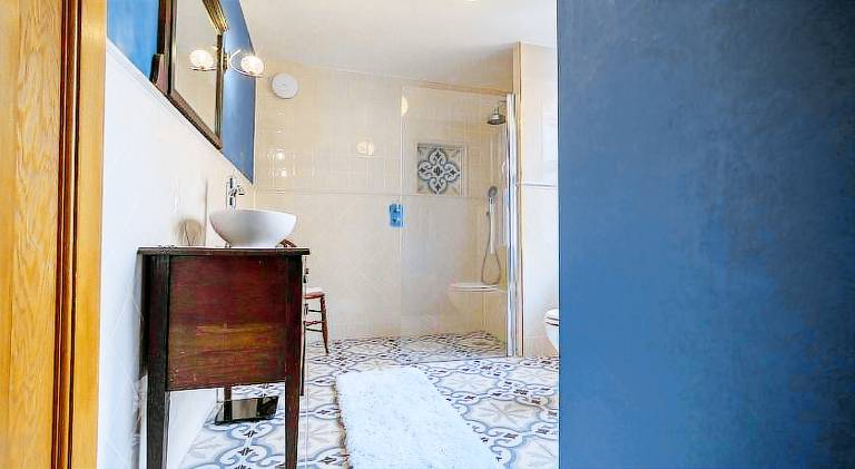 Lovely vacation home with yard | Close to the beach | Pet-friendly — photo 3