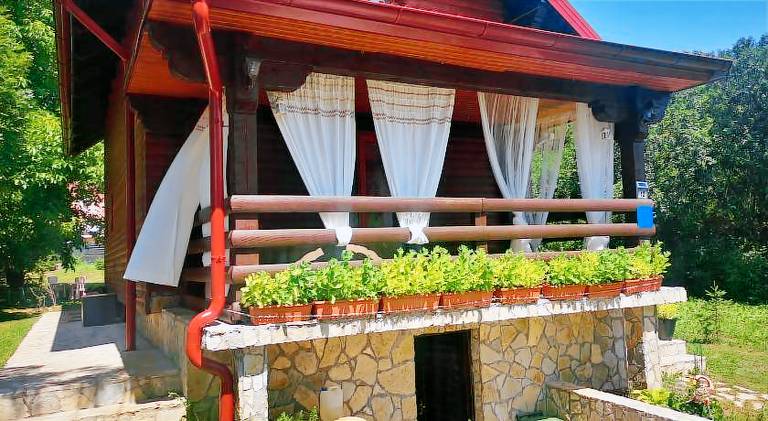 Pleasant vacation home with jacuzzi | Pets allowed — photo 3