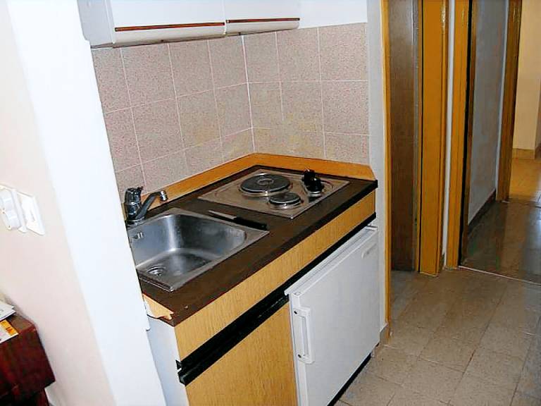 Holiday apartment with garden & patio — photo 5