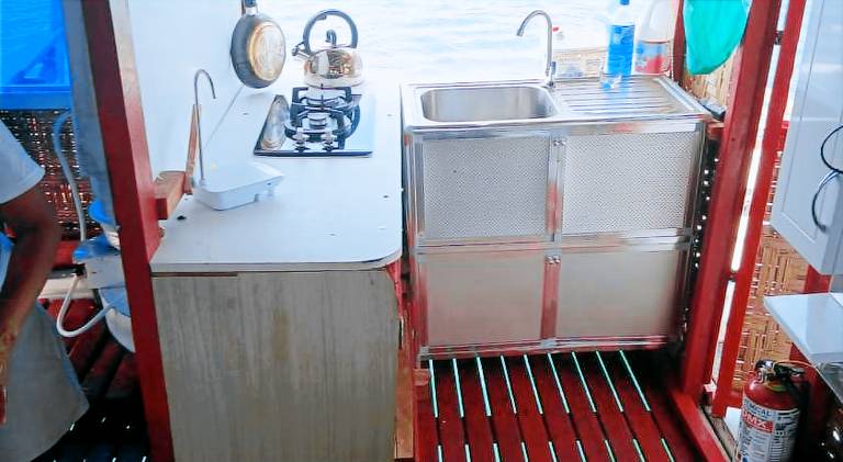 Boat with 1 room for 4 persons in Puerto Princesa