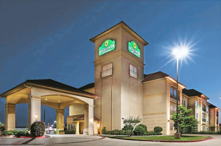 La Quinta Inn & Suites by Wyndham Longview North in Longview, TX