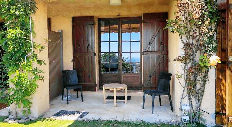 "Aux Balcons du Riou" avec vue mer 180 degres — photo 2