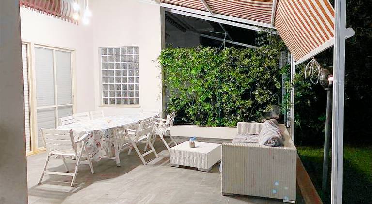 Villa with 3 rooms for 8 persons in Latina
