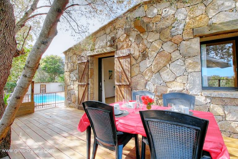 Fully equipped lovely gite with patio, garden & heated pool | Pet-friendly — photo 2