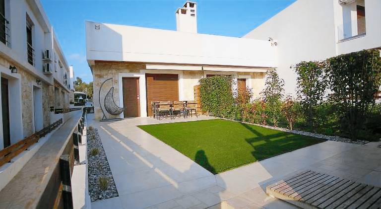 House with BBQ & terrace — photo 5