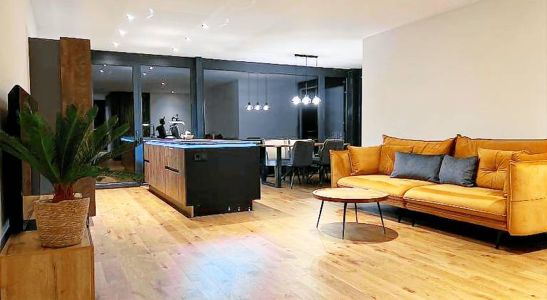 Apartment with patio & yard — photo 4