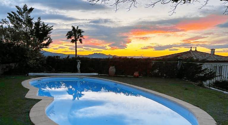 Villa with pool in Fréjus