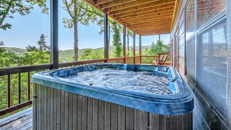 High Country Hideaway- Pet Friendly Close to Town Large Hot Tub Outdoor Fireplace — photo 4