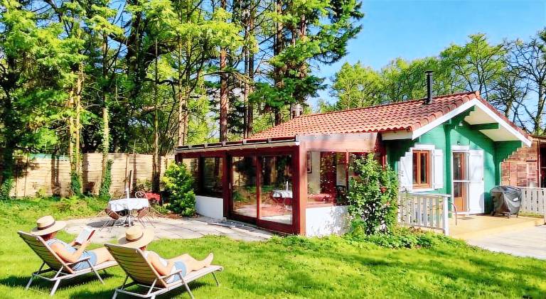 Beautiful vacation home with private pool, BBQ & terrace | Pets are welcome in Saint-Paul-les-Dax