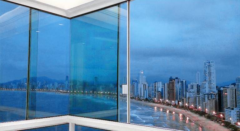 Holiday apartment with pool in Balneário Camboriú