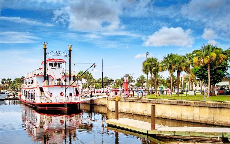 Houseboat  Winter Springs