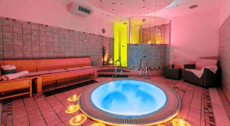 HOTEL VALPARAISO in Rimini