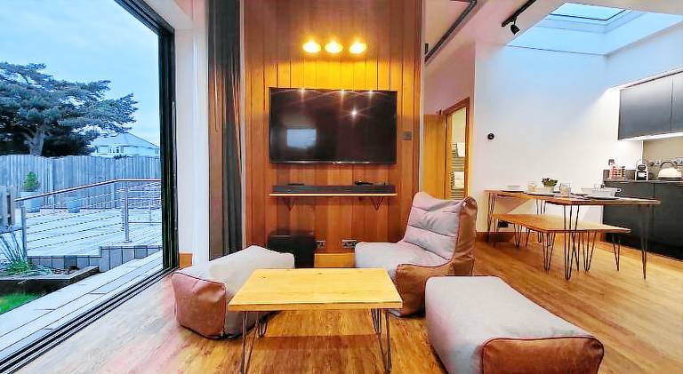Holiday apartment with 1 room for 5 persons — photo 3