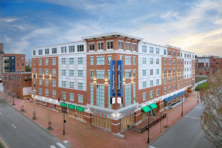 Hampton Inn Portland Downtown - Waterfront in Portland, ME